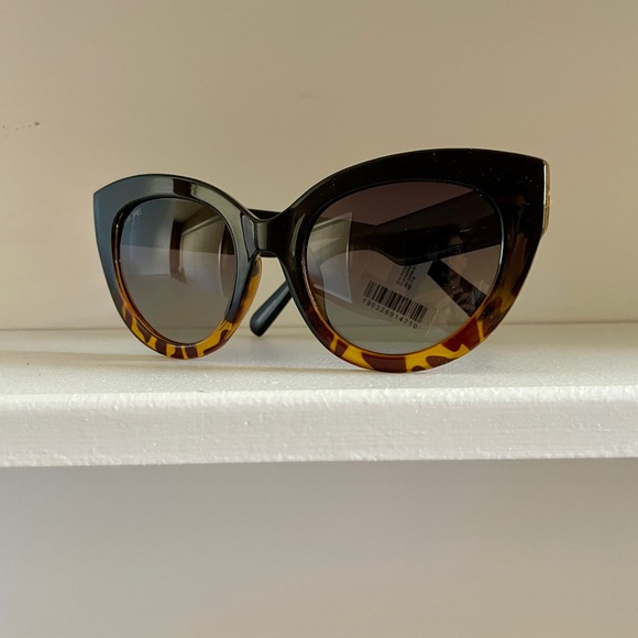 THOMAS JAMES for PERVERSE NWT DAHLIA POLARIZED Oversized CATEYE SUNGLASSES